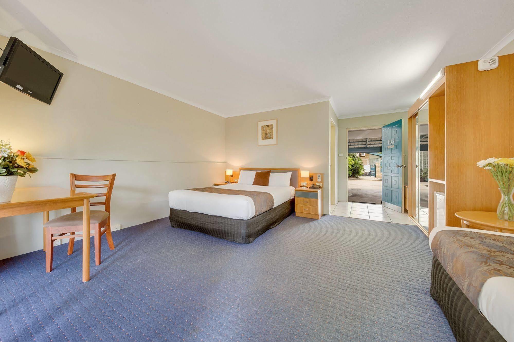 Gladstone Palms Motor Inn Εξωτερικό φωτογραφία
