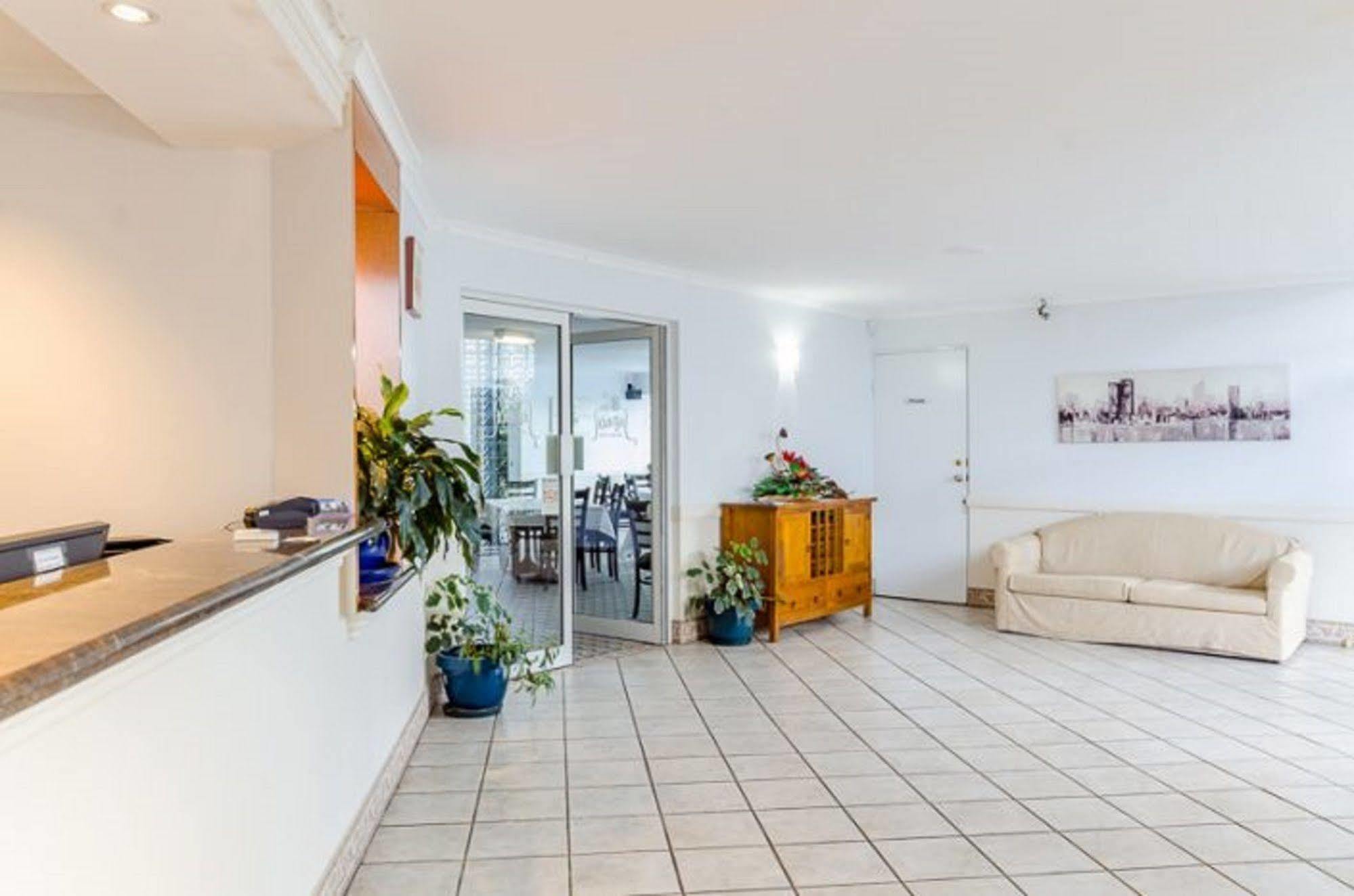 Gladstone Palms Motor Inn Εξωτερικό φωτογραφία